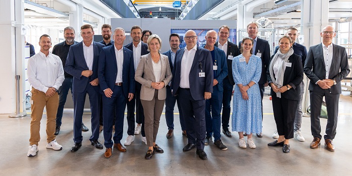 Ministerin besucht Unternehmen der AUtomobilindustrie